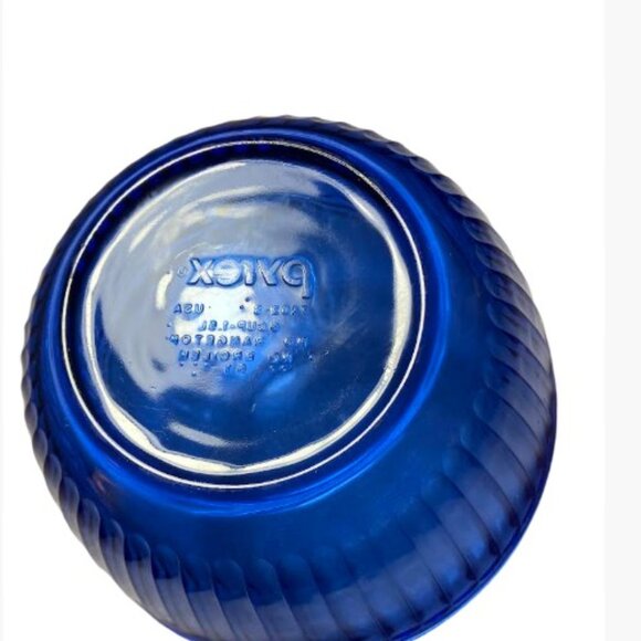 Pyrex Fluted Glass Nesting Mixing Bowls in Cobalt Vintage EUC Like New - Picture 10 of 11